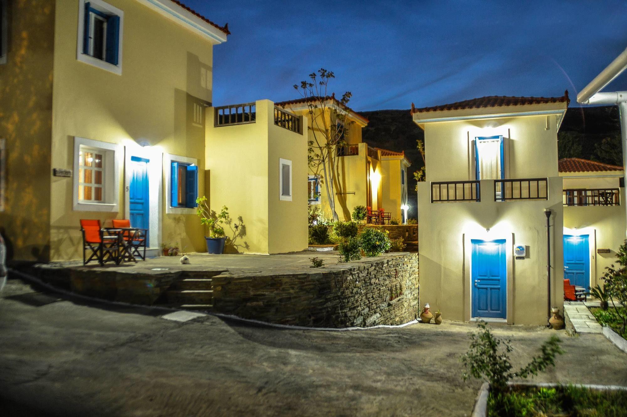 Mainades Maisonettes & Studios Ménites 외부 사진